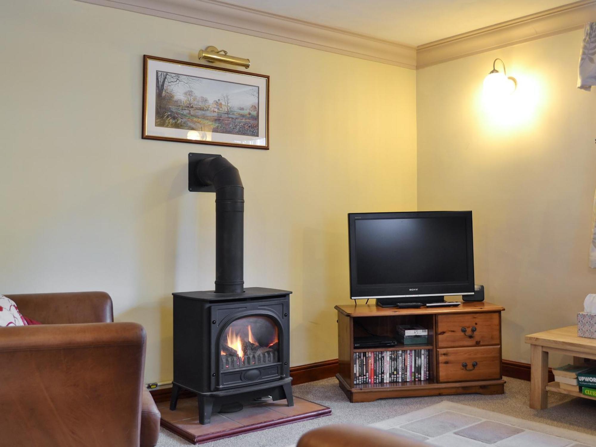 Mill Pond Cottage ครอมฟอร์ด ภายนอก รูปภาพ